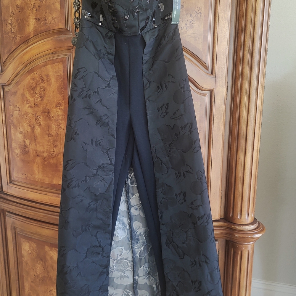 NWT VENUS Black Strapless Retro Sequin Jumpsuit with Floral Overlay Skirt Size 2 - Picture 3 of 6